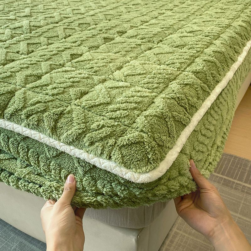 💖Kara Cuma Mega Fırsatı – %50 indirim!💖 3 parçalı kışlık nevresim takımı, dayanıklı ve ısıya dayanıklı, ev kullanımı için ideal. 